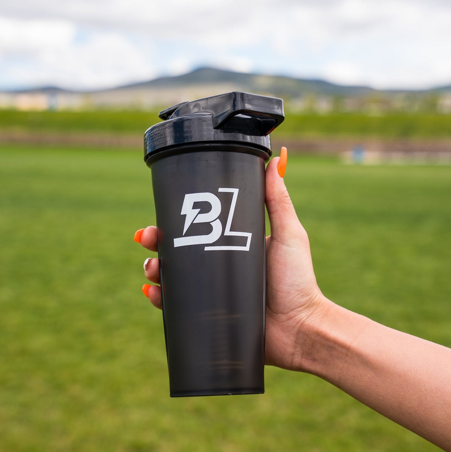 28 oz Shaker Bottle